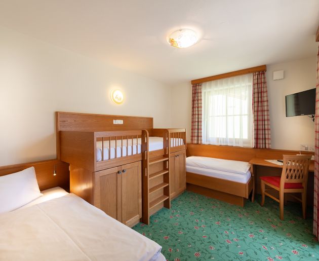 Kinderzimmer mit Stockbett Familienappartement Mureck